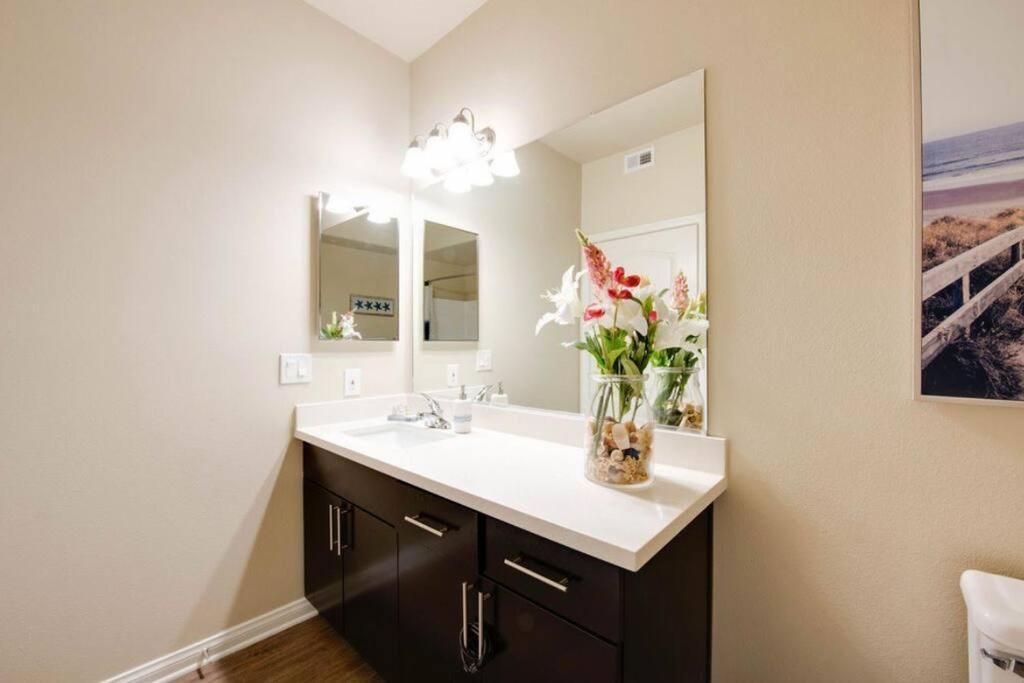 The Nest A Spacious 1 Bedroom Apartment With A Pool View Los Angeles Luaran gambar