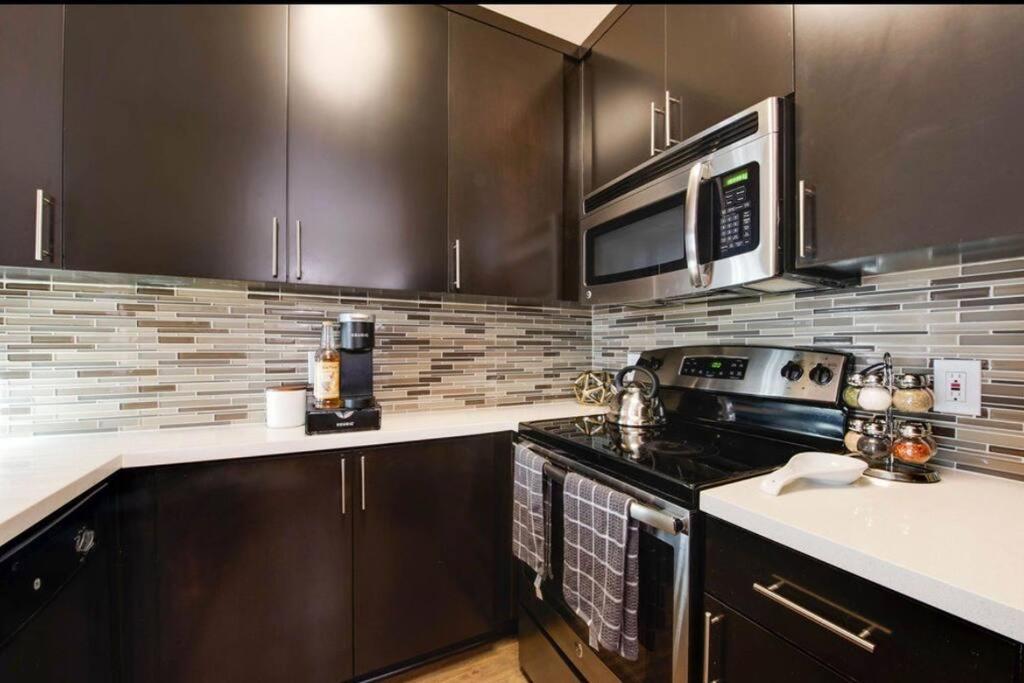 The Nest A Spacious 1 Bedroom Apartment With A Pool View Los Angeles Luaran gambar